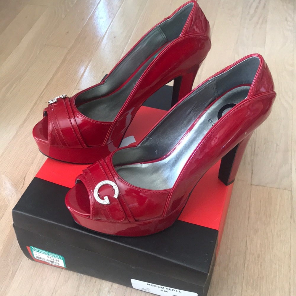 GUESS red heels - Picture 2 of 2